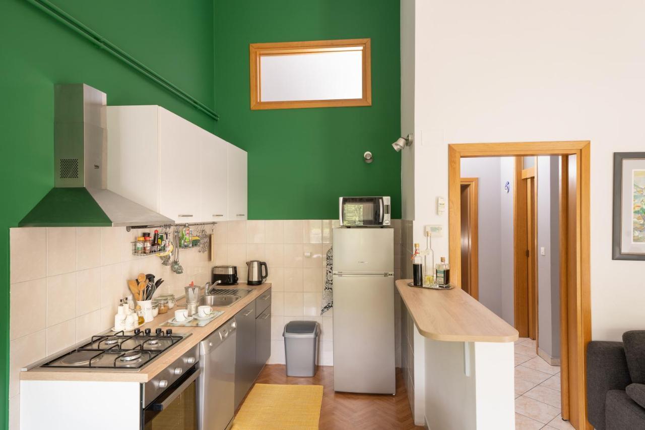 Magnon Apartment